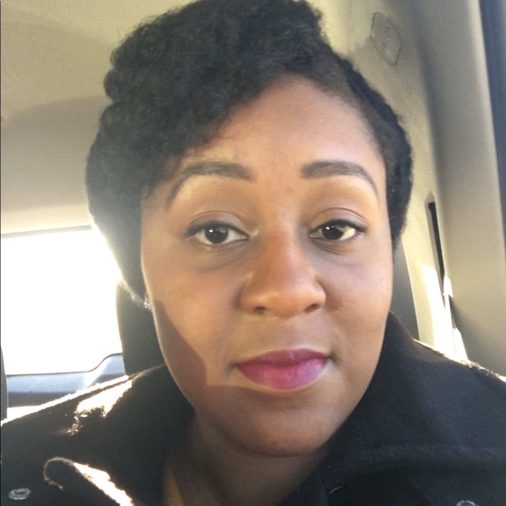 Meet your Posher, Lena